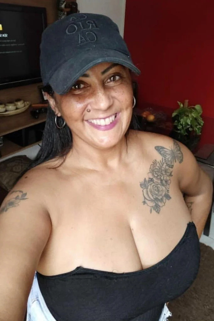 Paty Alarcão ( A Deusa dos Peitos Lindos ) image 4