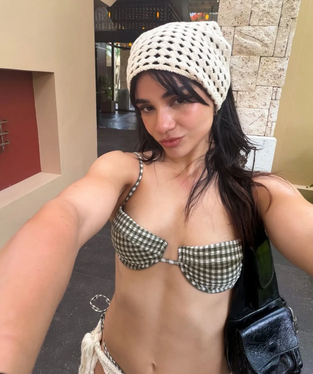 Alana flores image 24