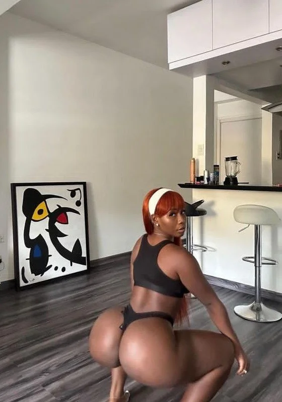 JULY BUBLES SEXY MORENAZA image 44
