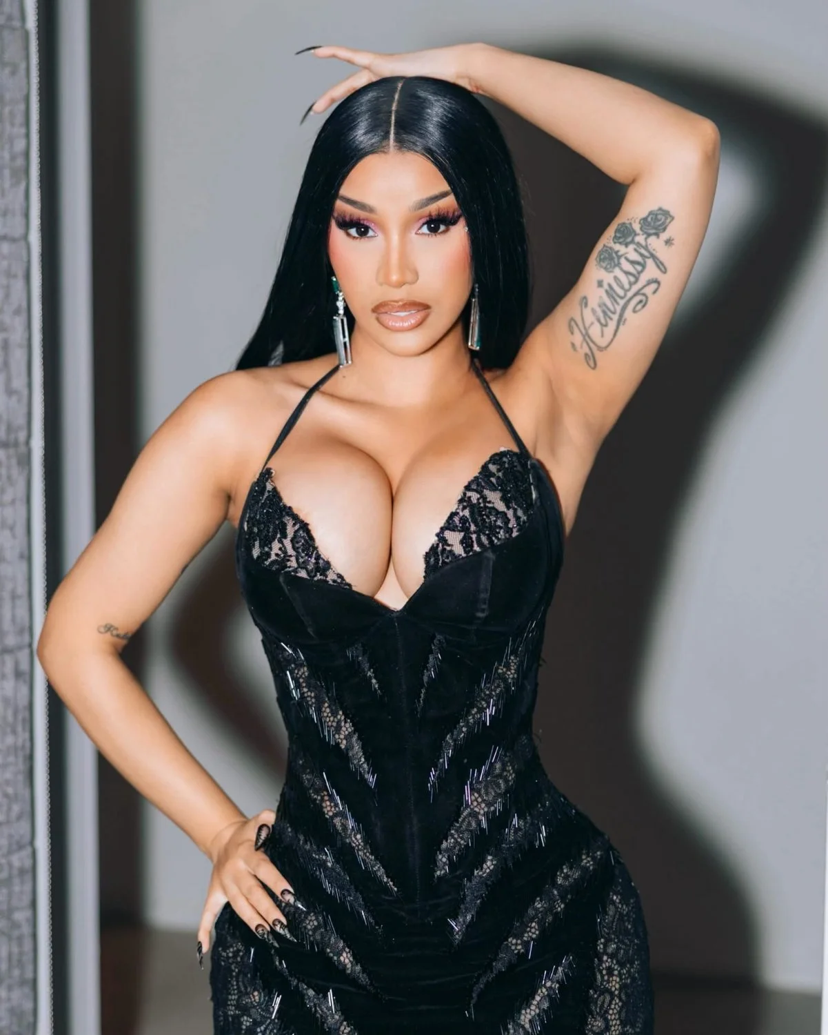 Cardi was Made for gooning 💦🍆 And going balls deep ! image 4