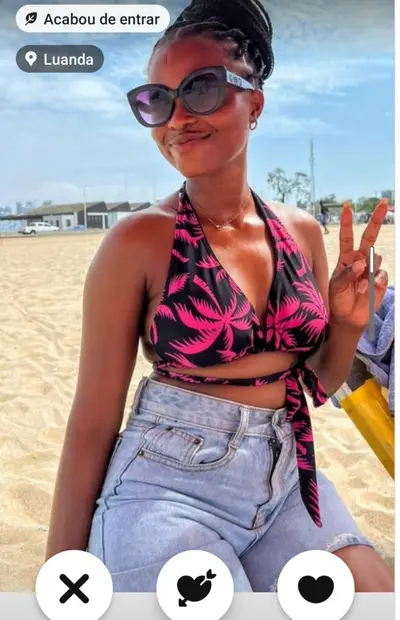 Ela é gira não concordam? cover image