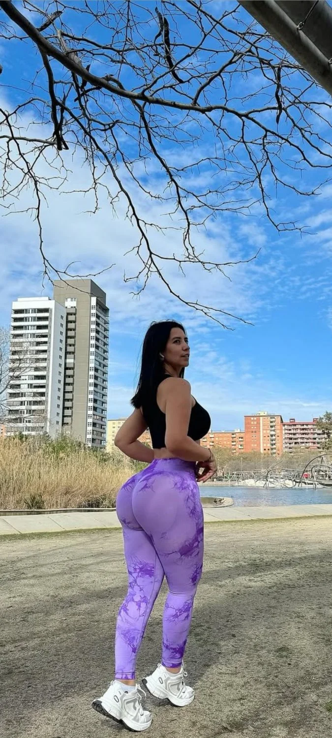 Una chica culona ❤️🔥 image 34