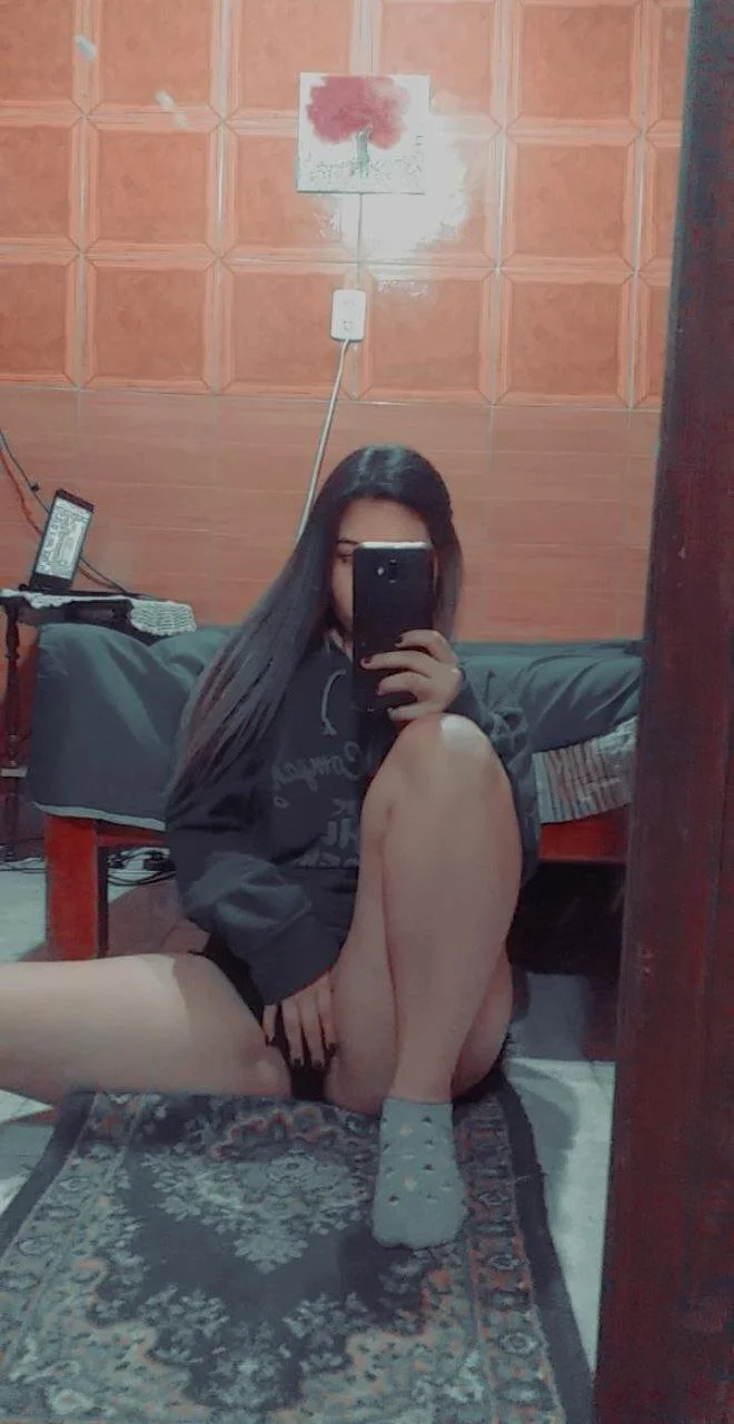Flaca hermosa de barrio blanquita culona sexy concha deliciosa image 3