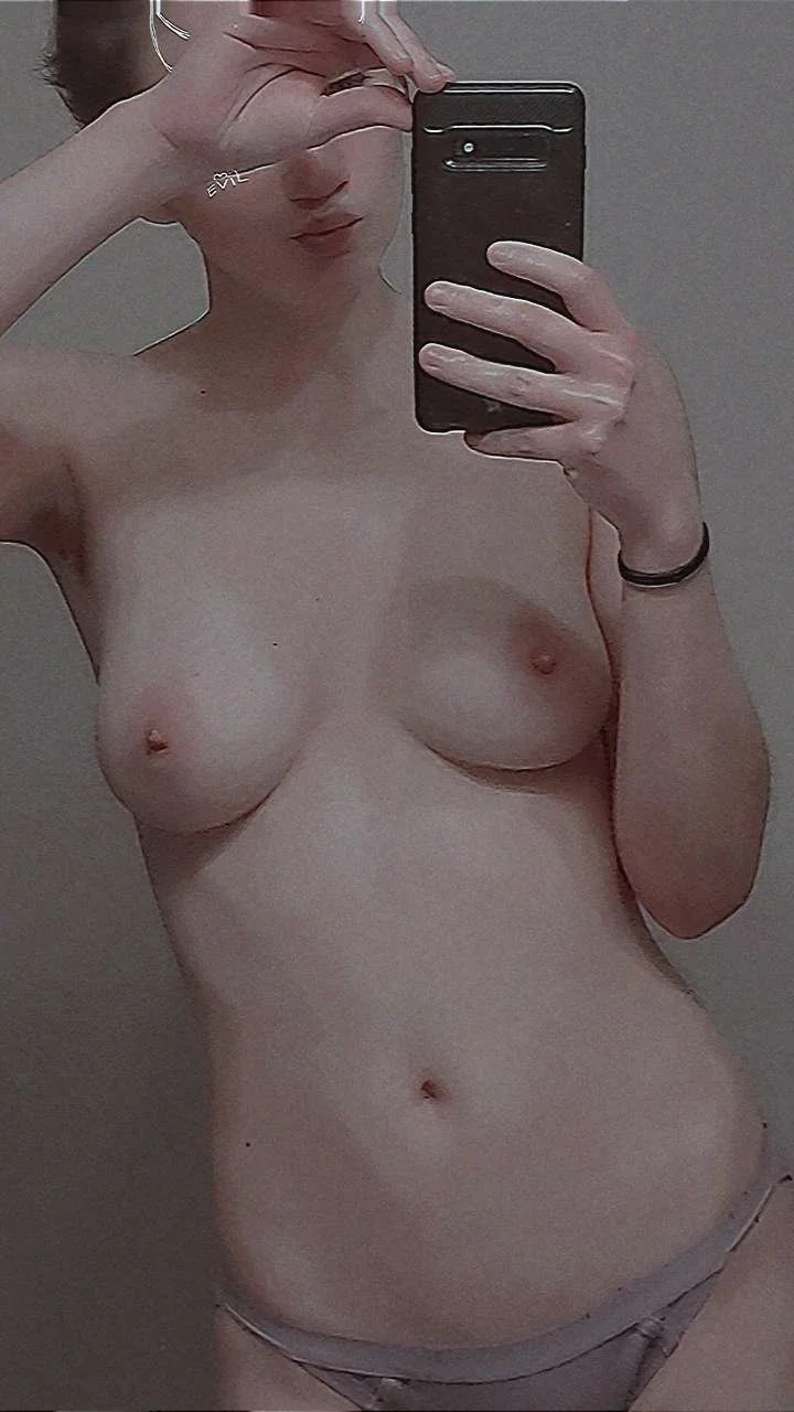 Slut girlfriend Lauren leaked image 6