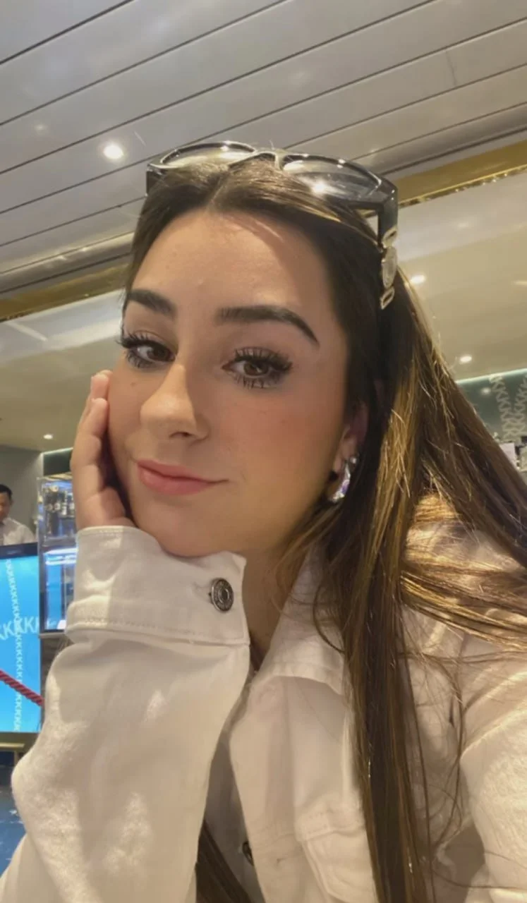 Que rico esta puta masturbense y sáquense toda la leche con ella image 13