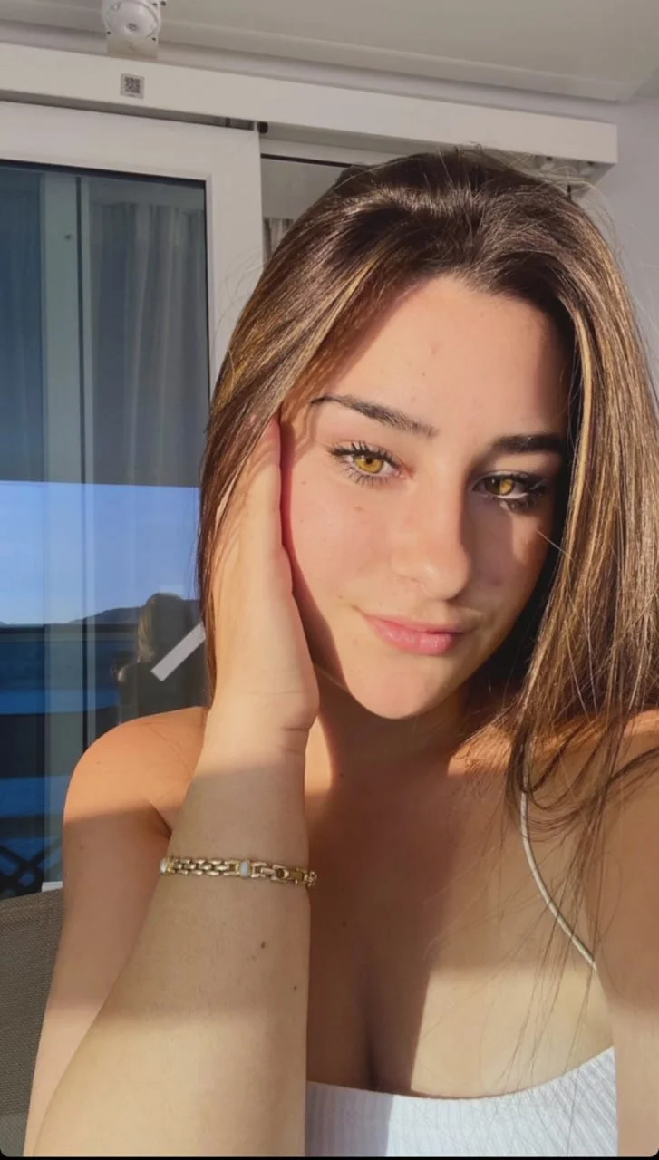 Que rico esta puta masturbense y sáquense toda la leche con ella image 15