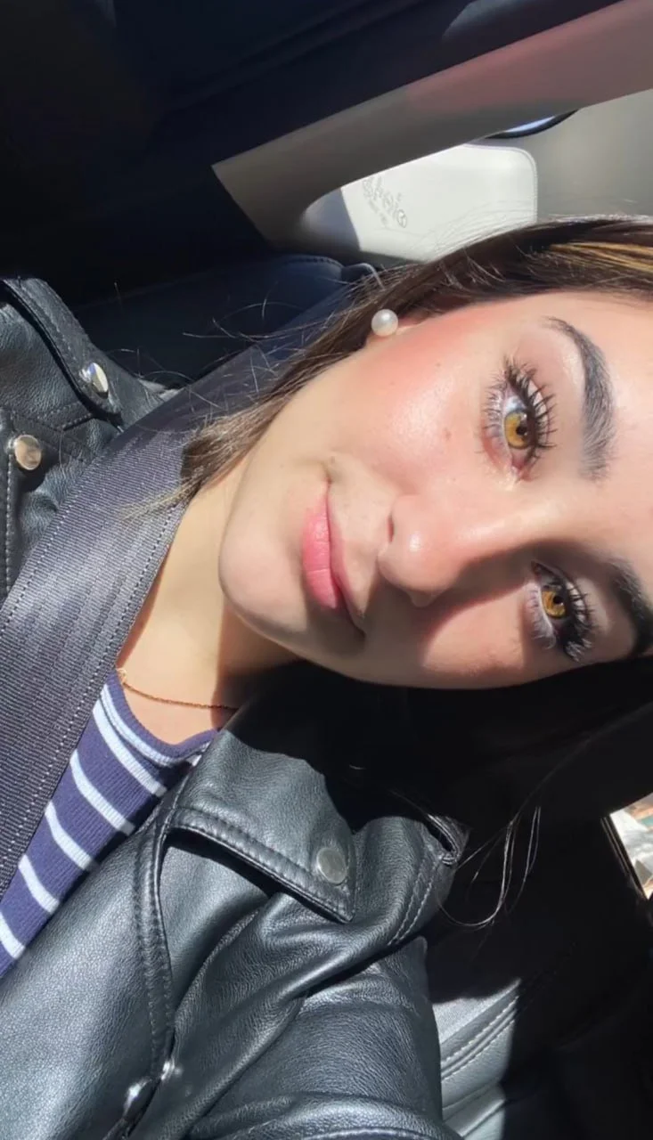 Que rico esta puta masturbense y sáquense toda la leche con ella image 16