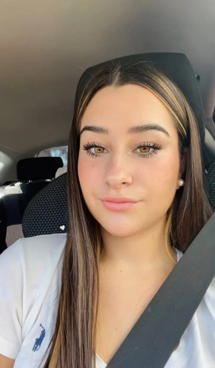 Que rico esta puta masturbense y sáquense toda la leche con ella image 28