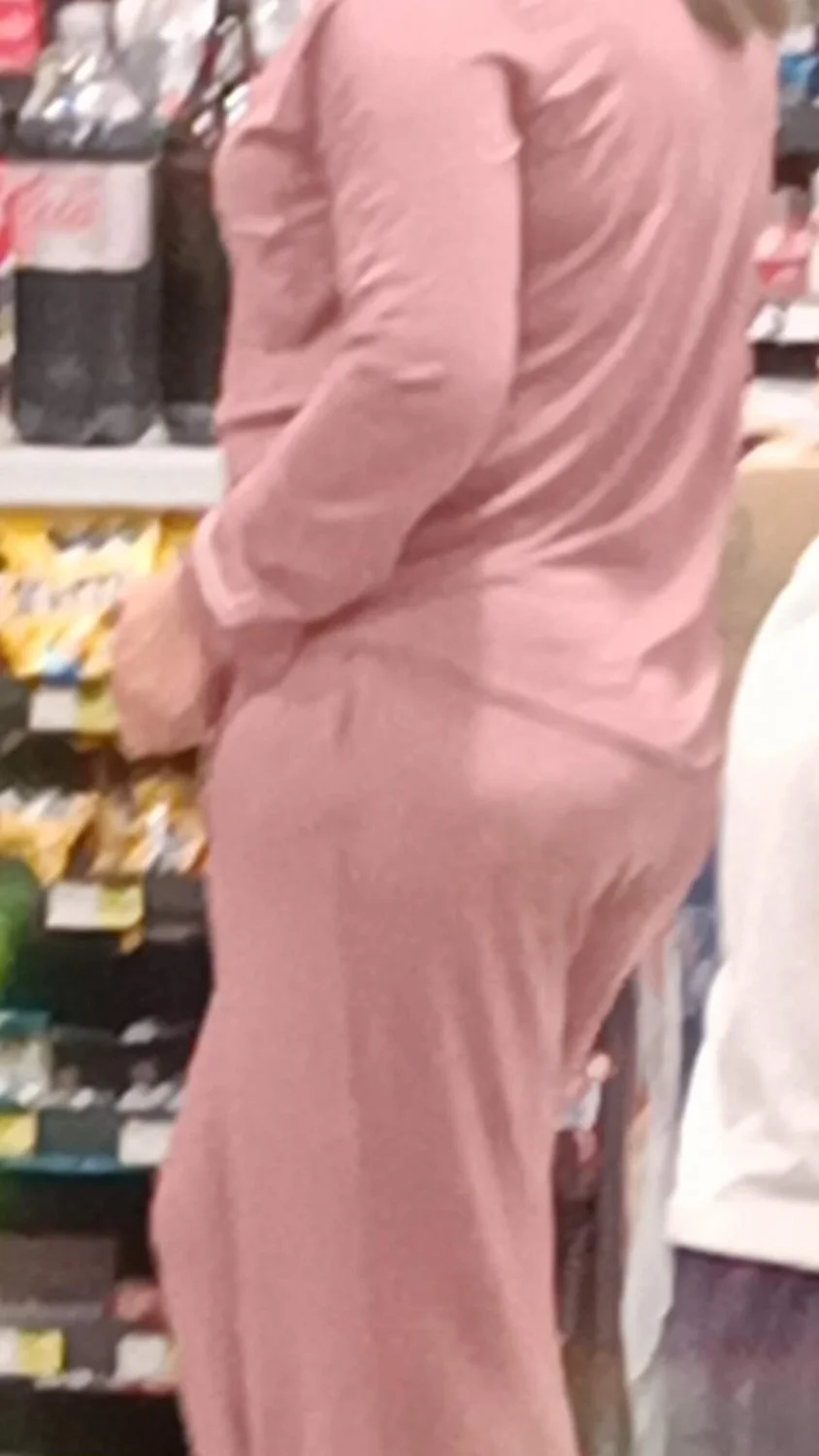 MILF CULONA image 8