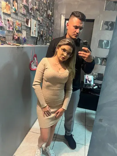 Corno vazou a esposa loira novinha gostosa sentando na vara cover image