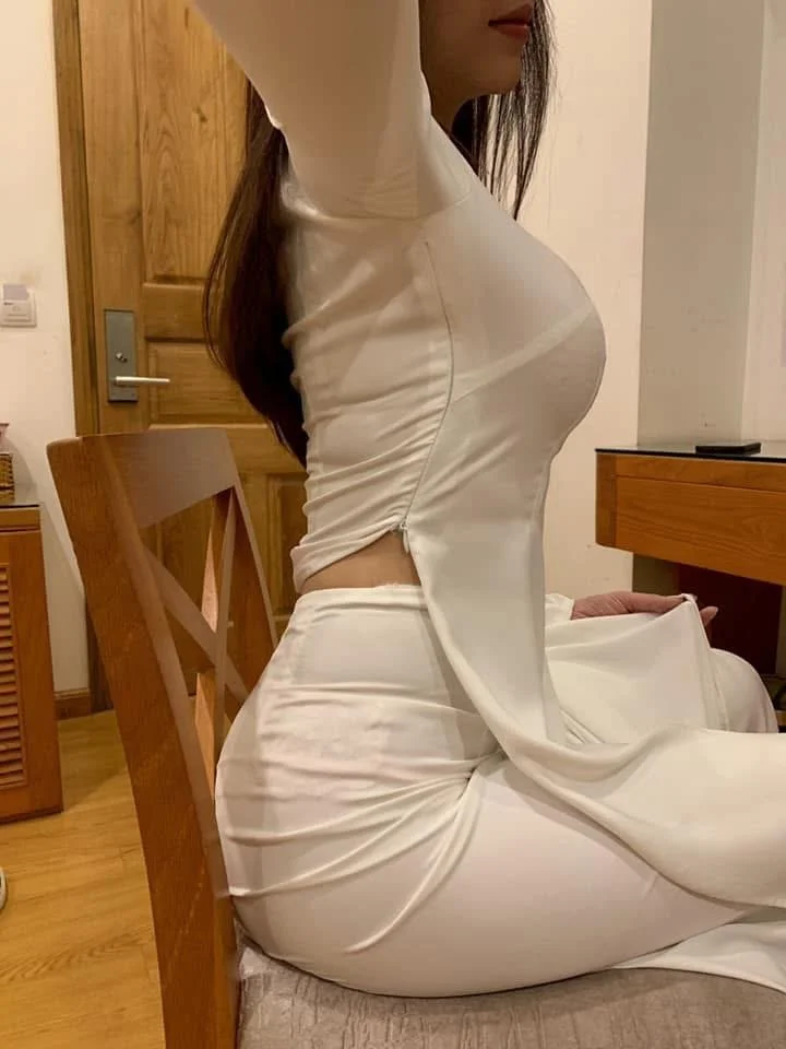 dress image 20