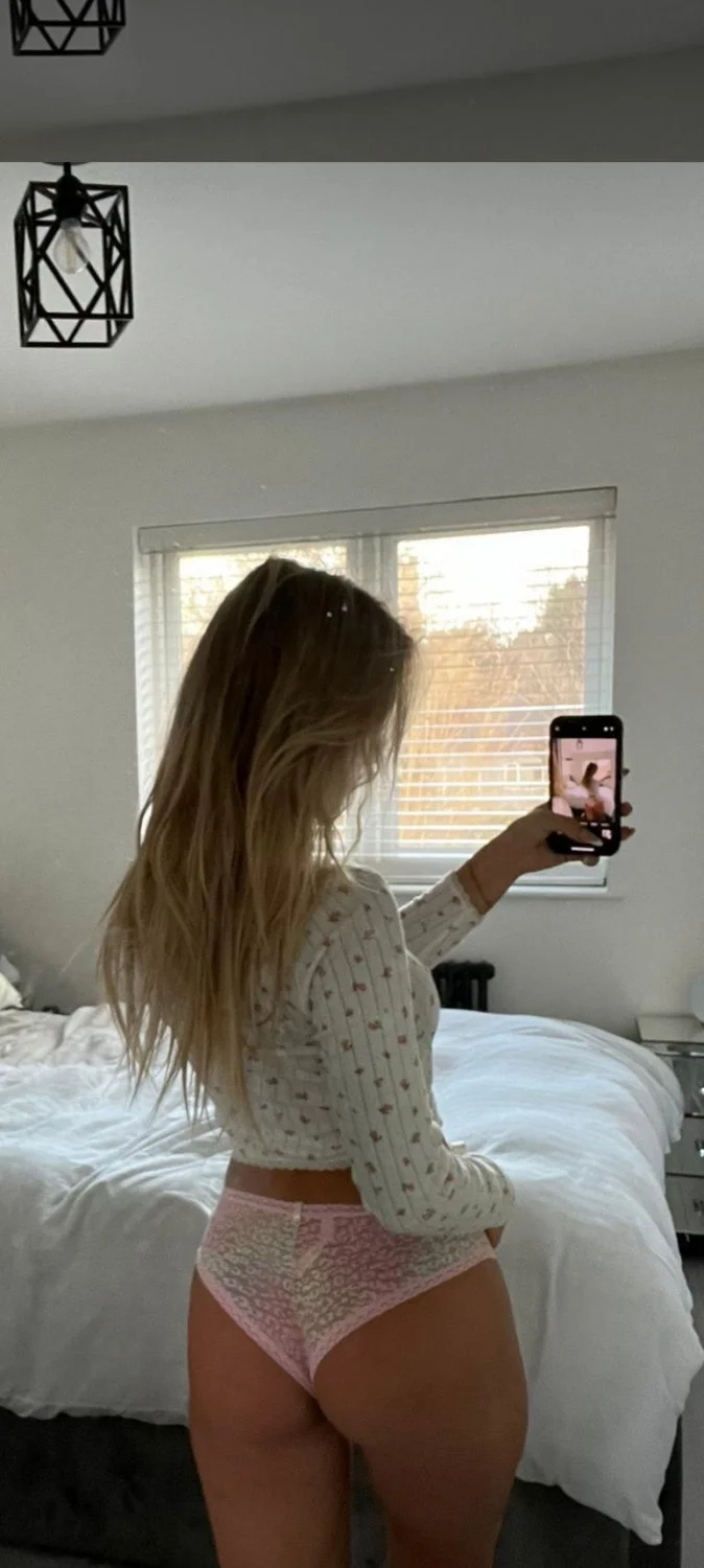 barely legal 18y/o slut perfect body image 10