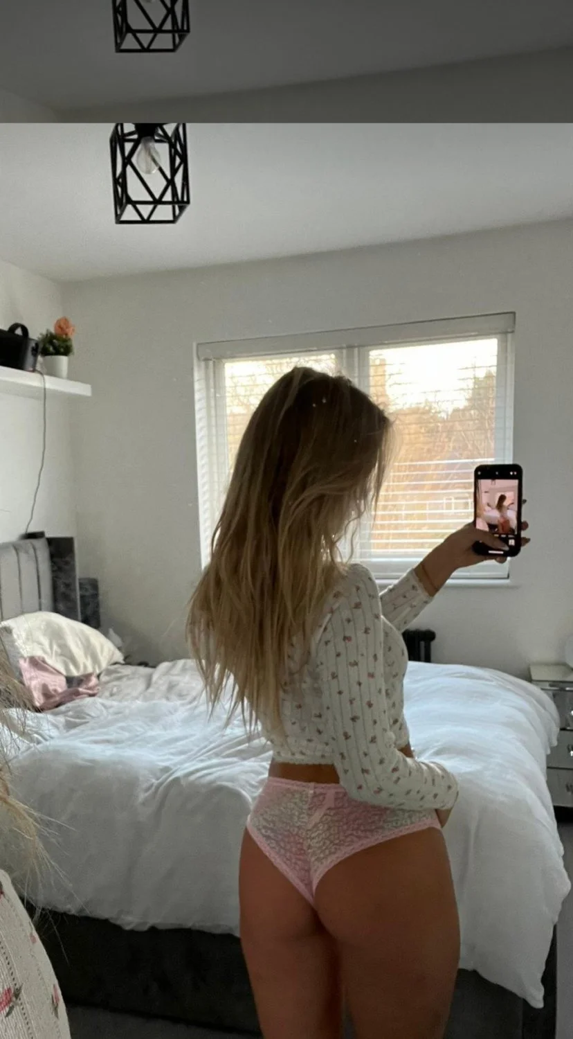 barely legal 18y/o slut perfect body image 13