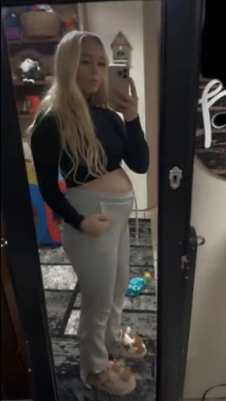 pregnant teen thot Mindy Marie Rucinski gets shared image 12