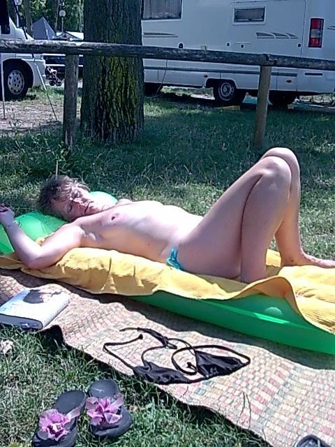 UK GILF Christine image 8