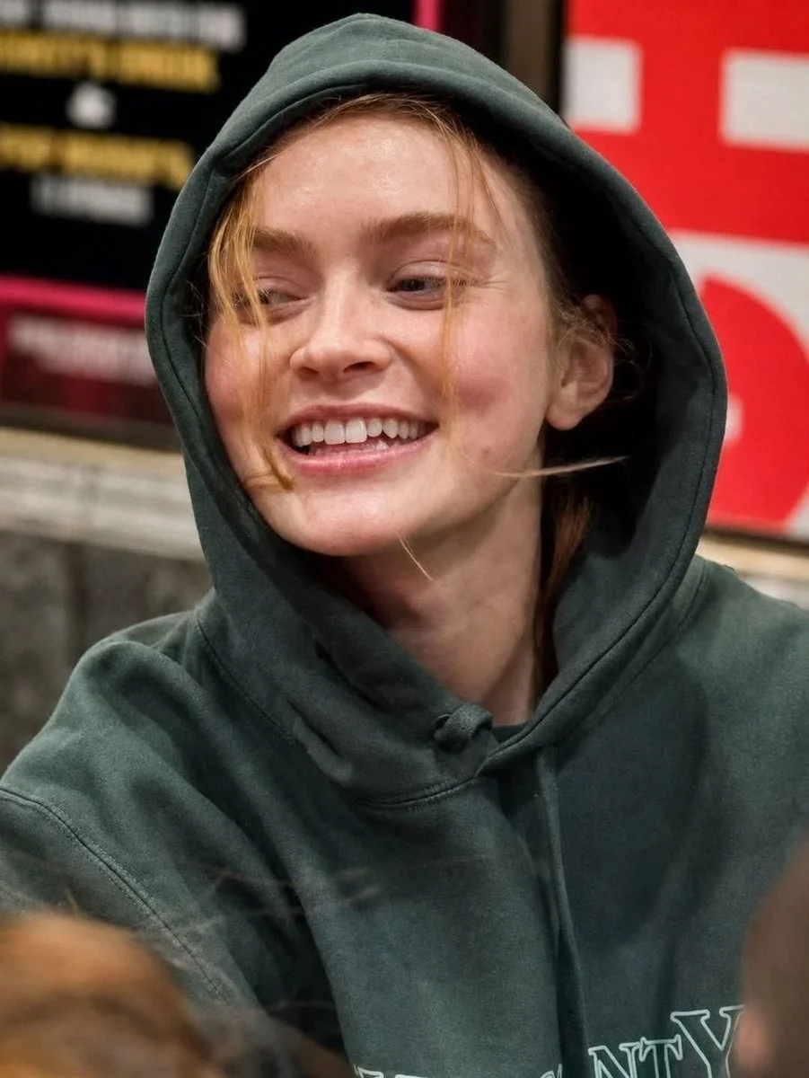 Sadie Sink Fap Collection main image