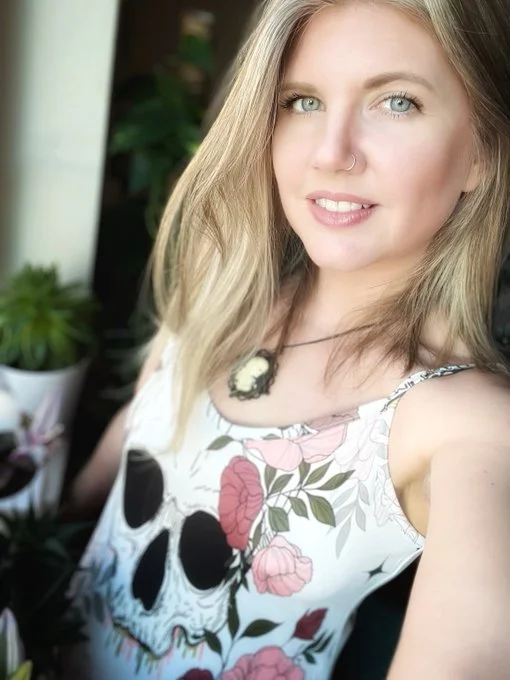 Slut Housewife Ginger main image