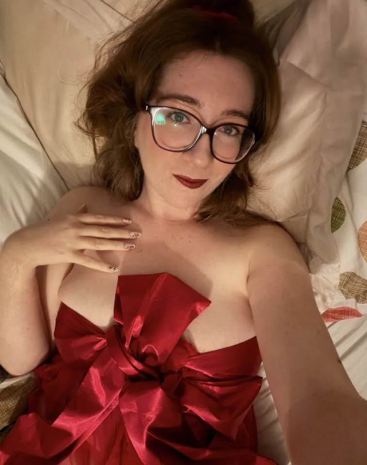 Pawg redhead teen wants everyone to look at her big tits and fat ass tell her what you would do image 10