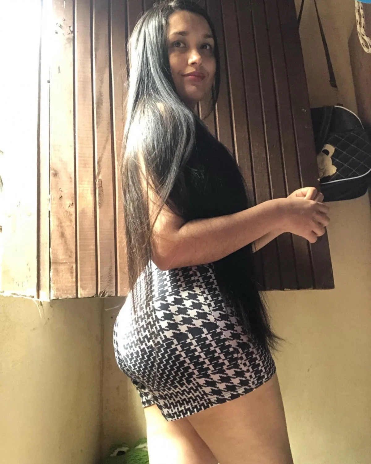 Kelly Oliveira image 49