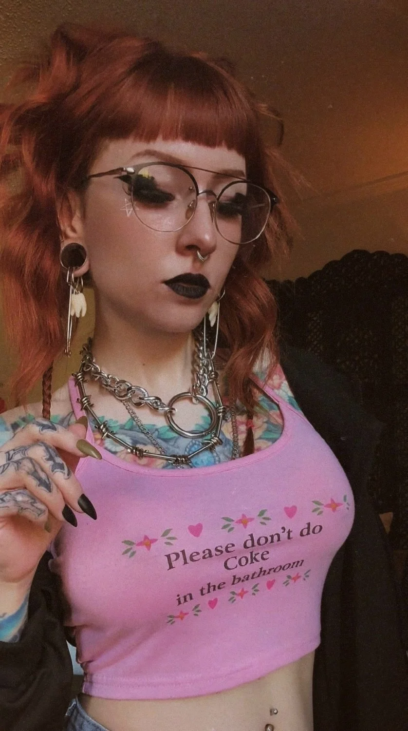 I am your damn goddess, who wants to follow my orders? main image