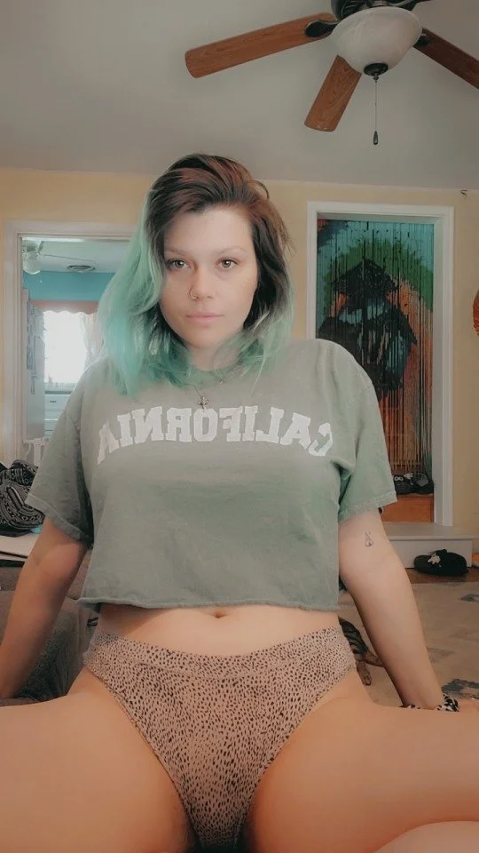 Most beautiful girl in the world (pt-1) image 4