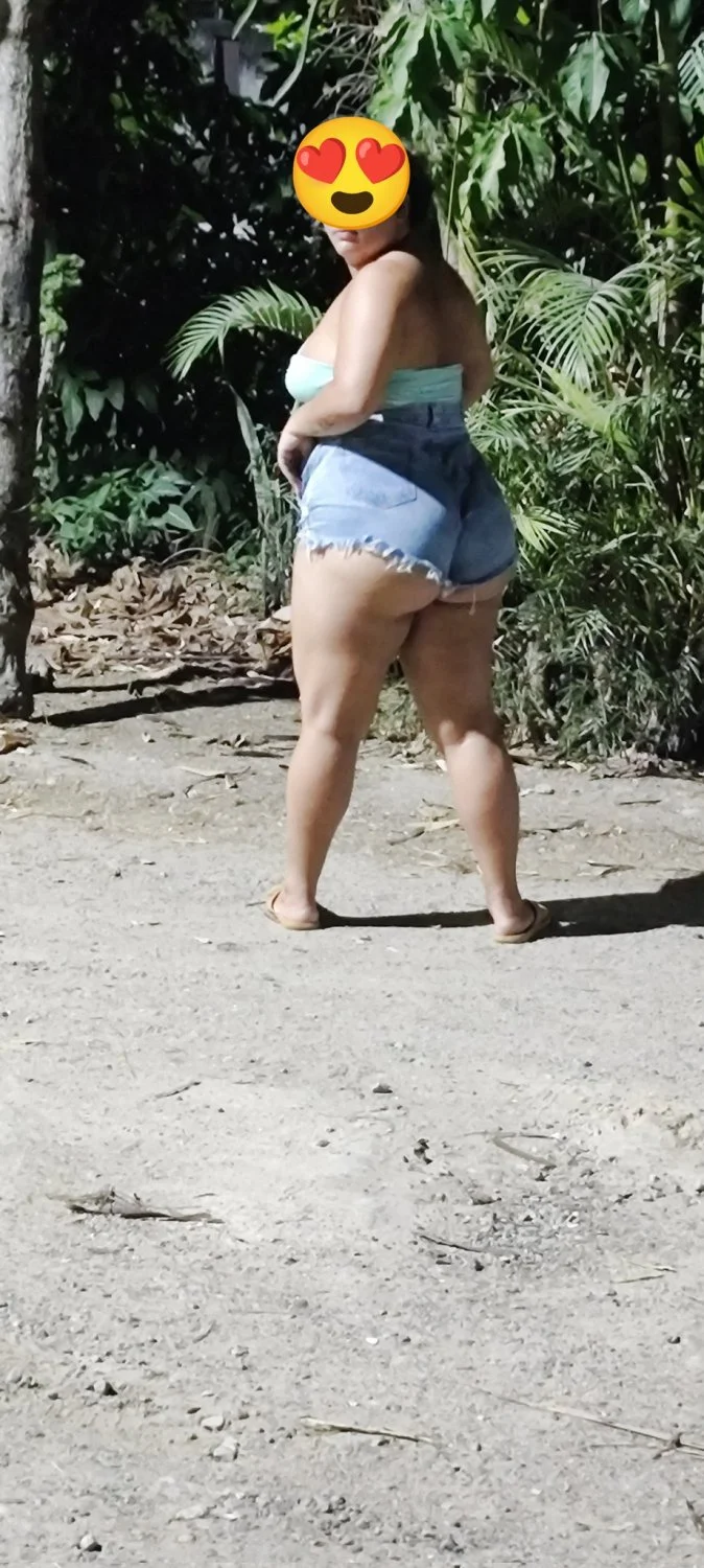 Gordinha rabuda hotwife image 15