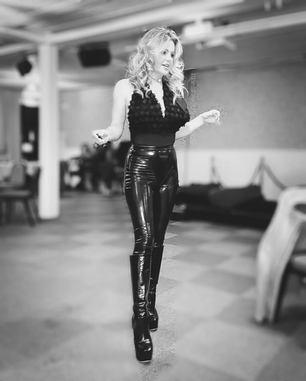 Milf in PVC pants image 2