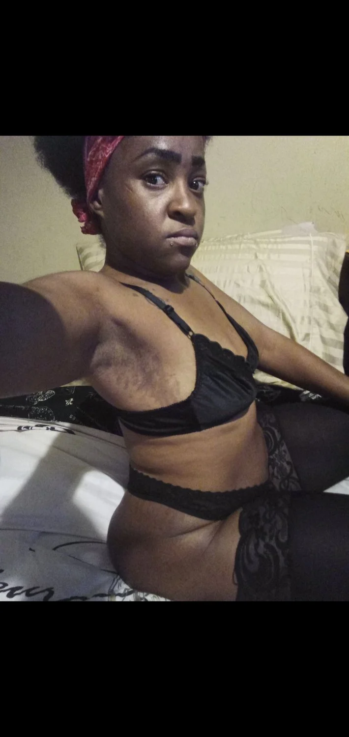 Facebook big clit slut Ashley Broadus exposed image 15