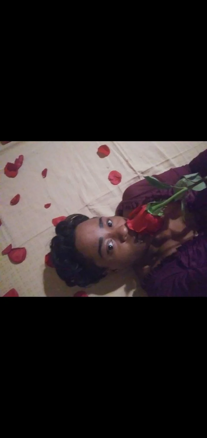 Facebook big clit slut Ashley Broadus exposed image 35