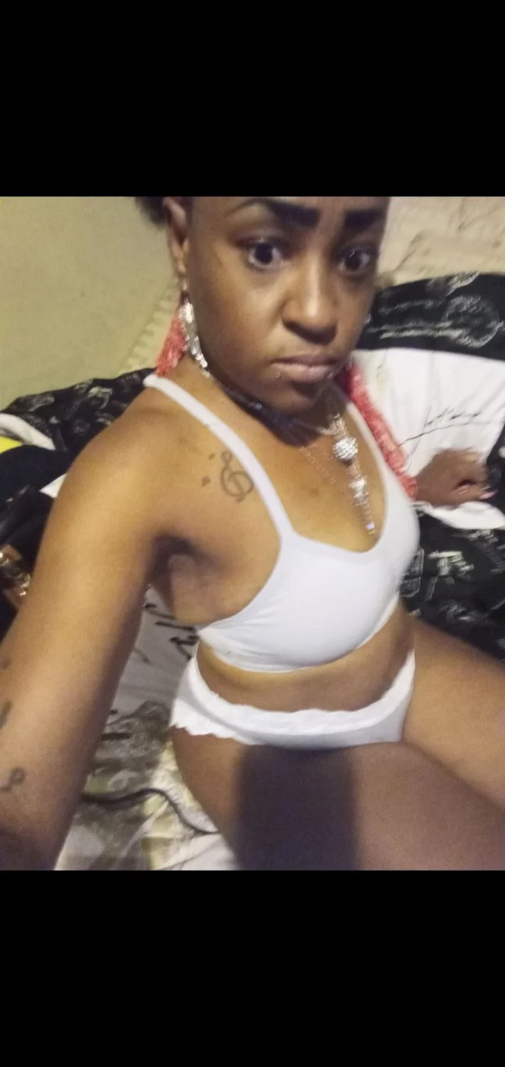 Facebook big clit slut Ashley Broadus exposed image 38