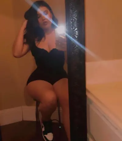 goon to latina hips and legs 2 cover image