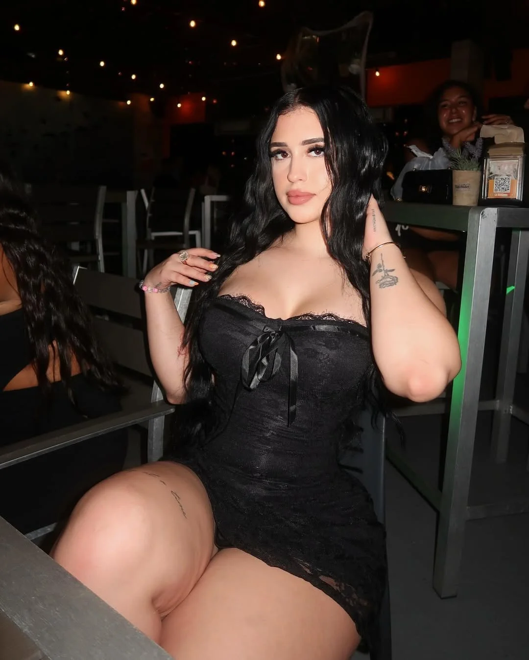goon to latina hips and legs 2 image 39