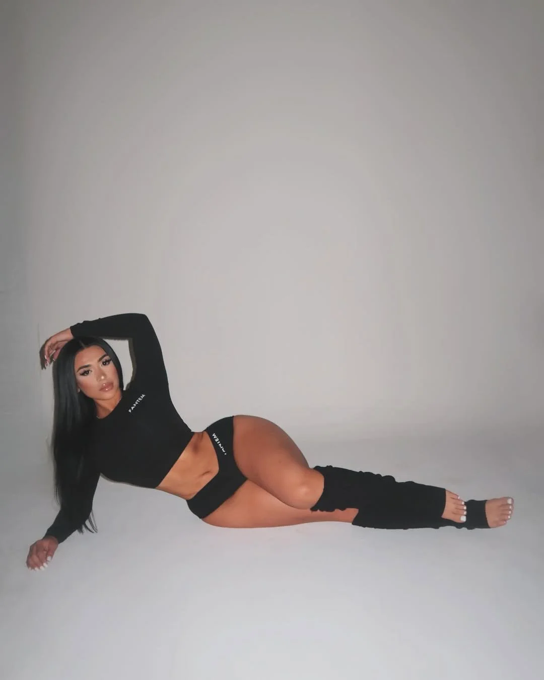 goon to latina hips and legs 2 image 5