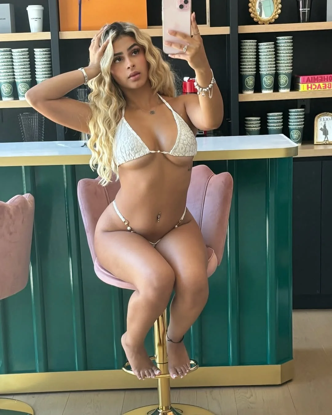 goon to latina hips and legs 2 image 50