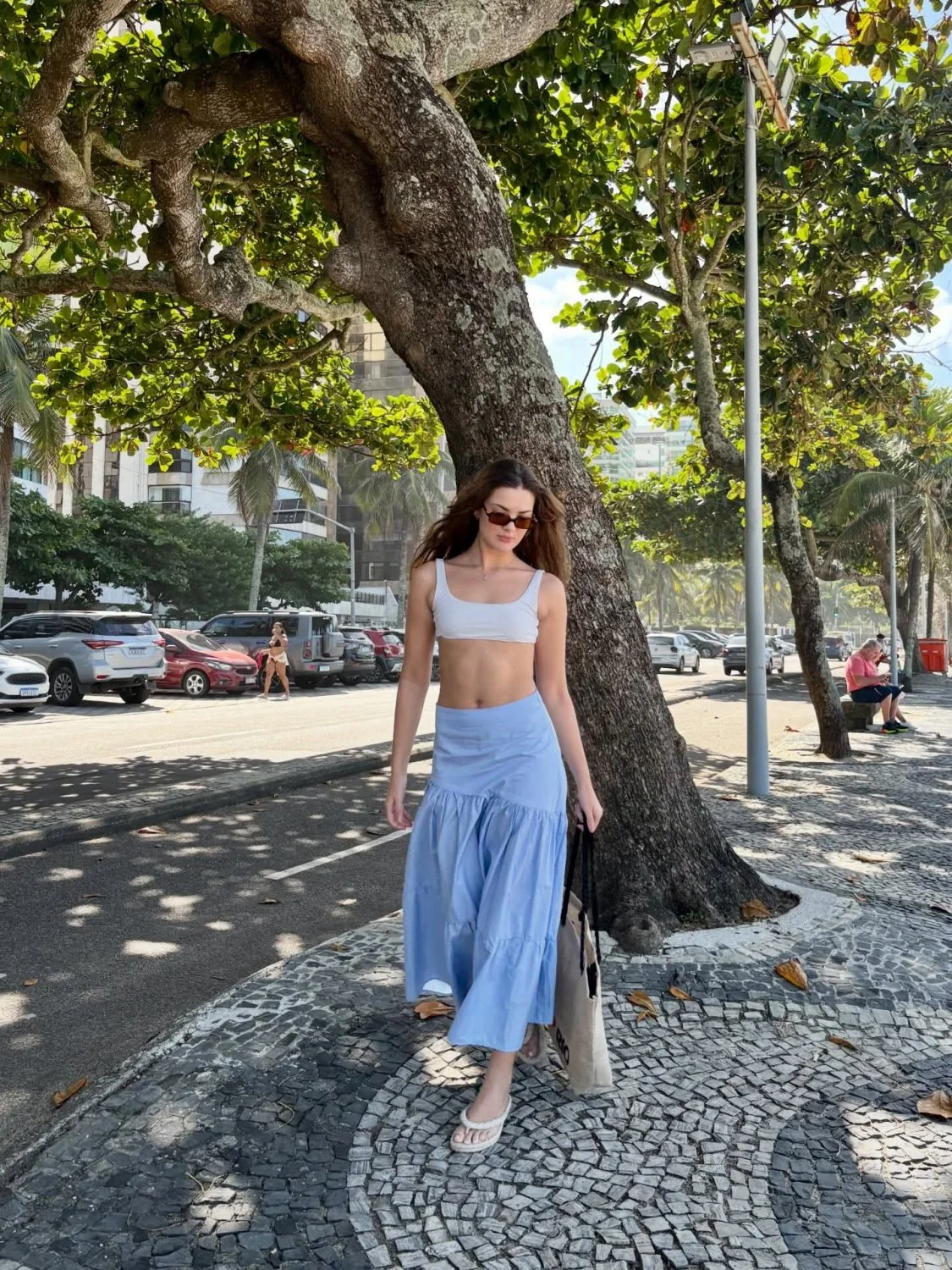Novinha Livia a beleza morena...Livia Inhudes essa muito gostosa !!! image 2