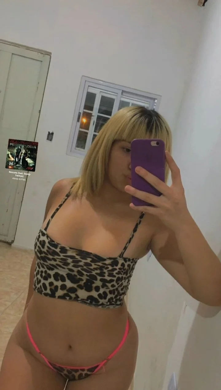 Mia Naiara image 12