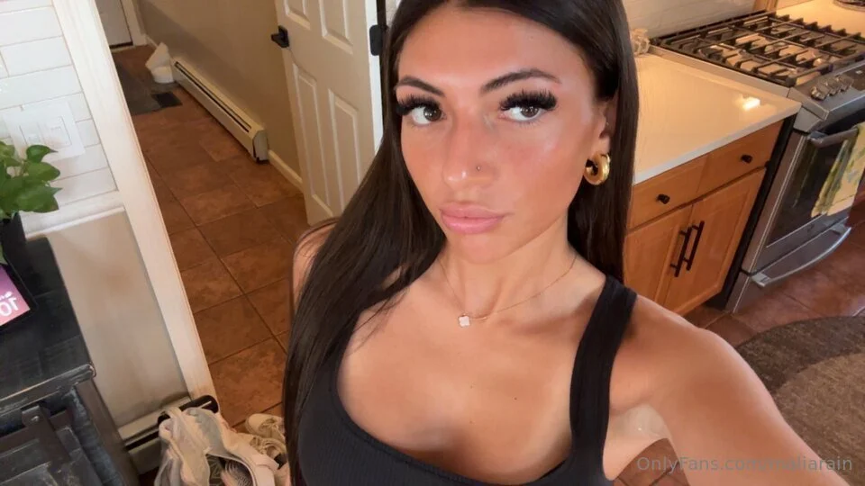 LOST HER V-CARD TO BBC image 14
