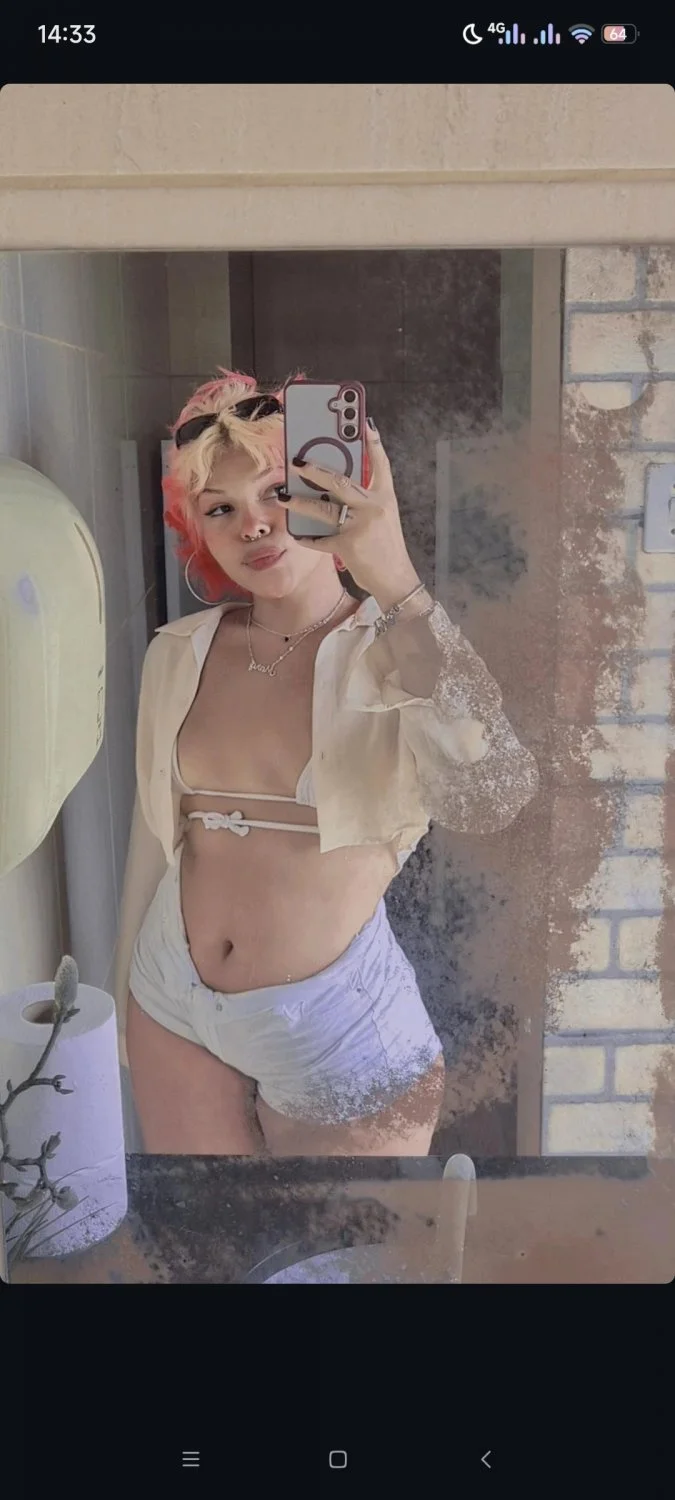 mais dessa bucetuda exibidinha mulher gostosa do caralho image 18