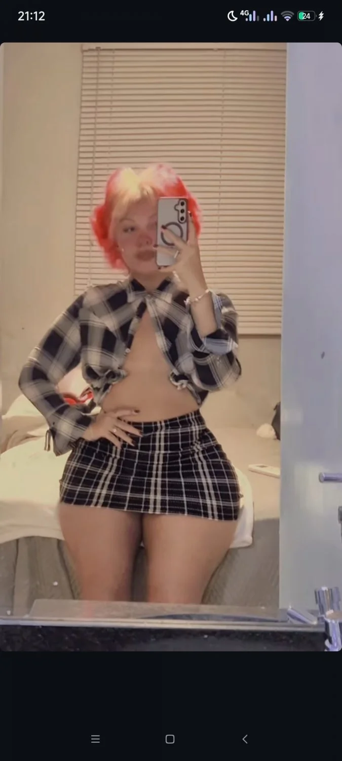mais dessa bucetuda exibidinha mulher gostosa do caralho image 22