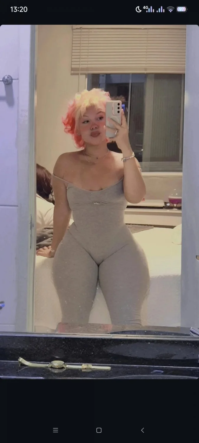 mais dessa bucetuda exibidinha mulher gostosa do caralho image 24