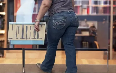 Married PAWG w/ a Big Ol’ Ass Filling Up a Pair of Jeans cover image