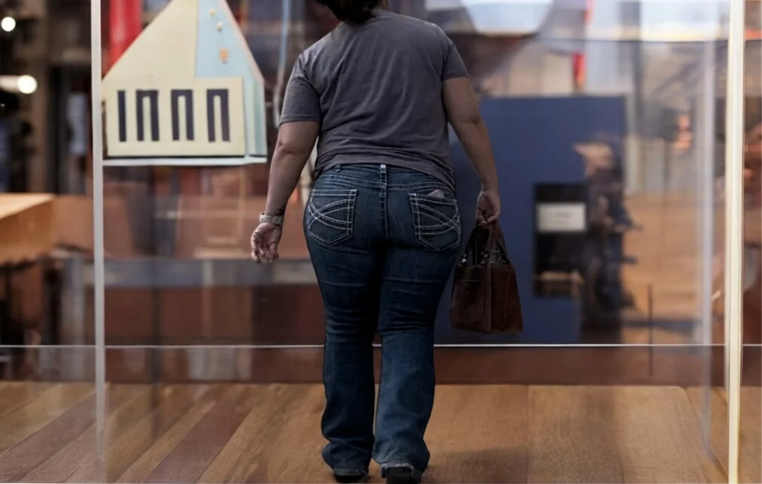 Married PAWG w/ a Big Ol’ Ass Filling Up a Pair of Jeans image 4