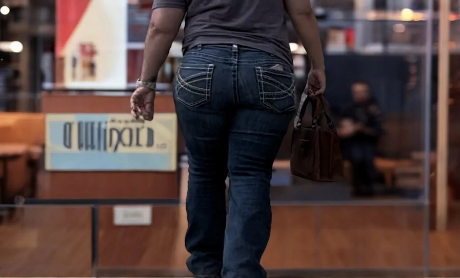 Married PAWG w/ a Big Ol’ Ass Filling Up a Pair of Jeans image 5