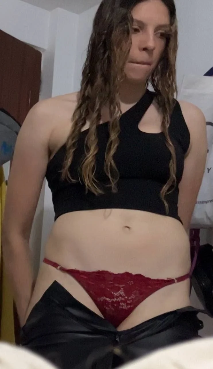 Deliciosa Novinha Branquinha Vazada Fudendo image 8