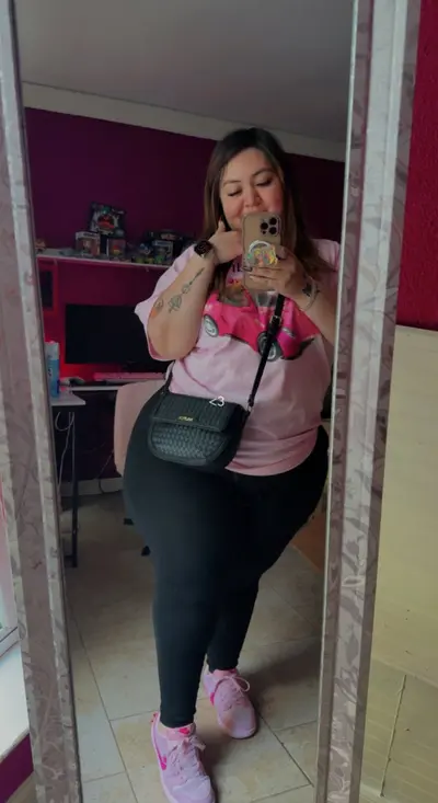 PhAt ju1Cy Mex1cAn b00tY !! cover image