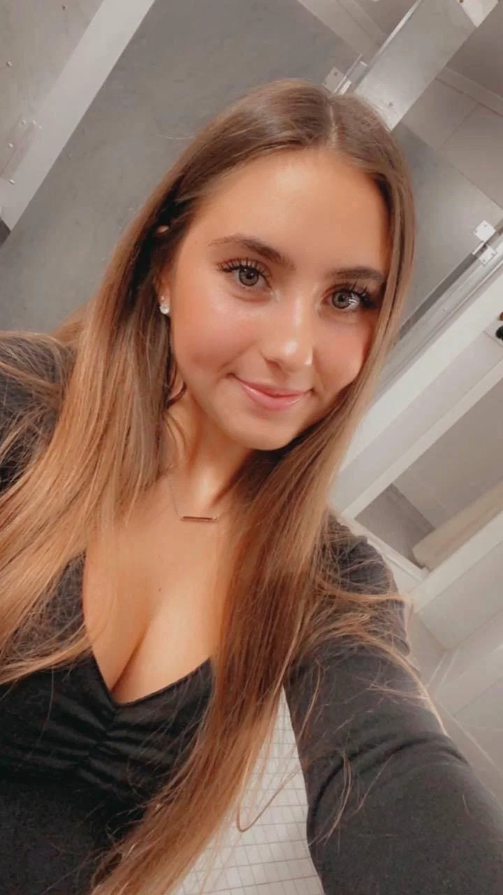 Cute Brunette main image