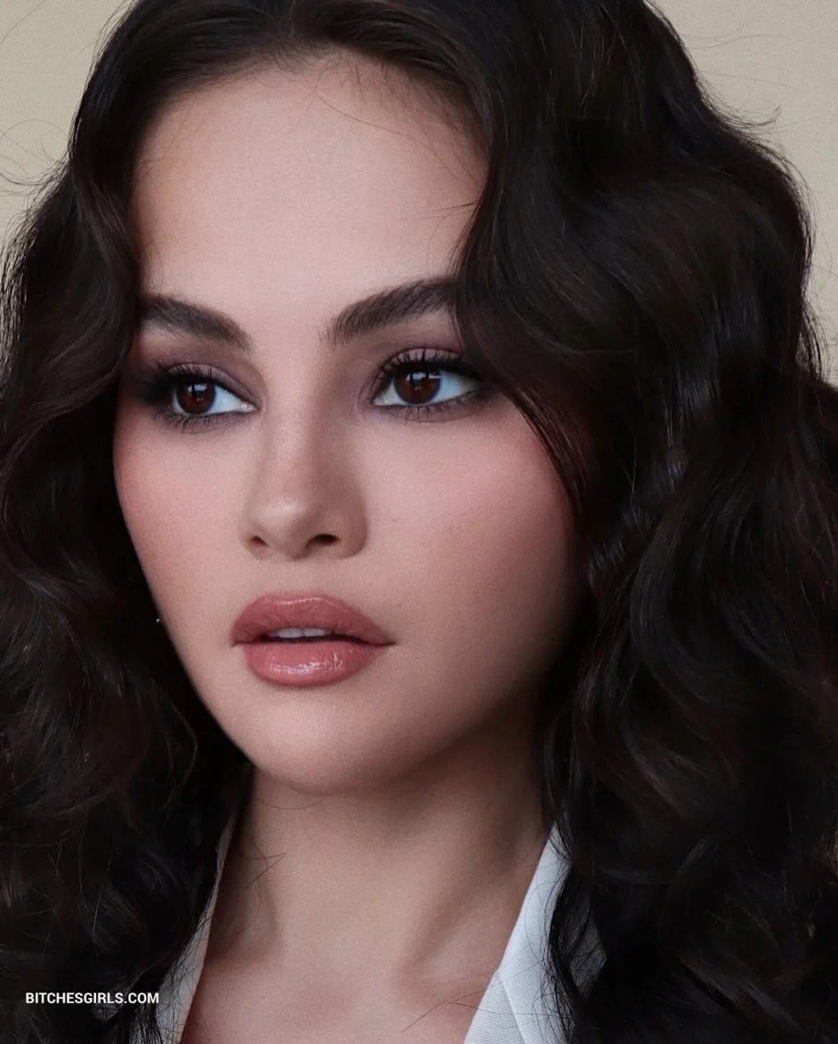 Selena image 5