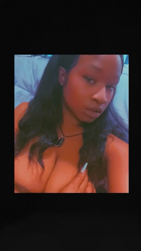 Pregnant Ebony Born with 2 Pussies……. image 3