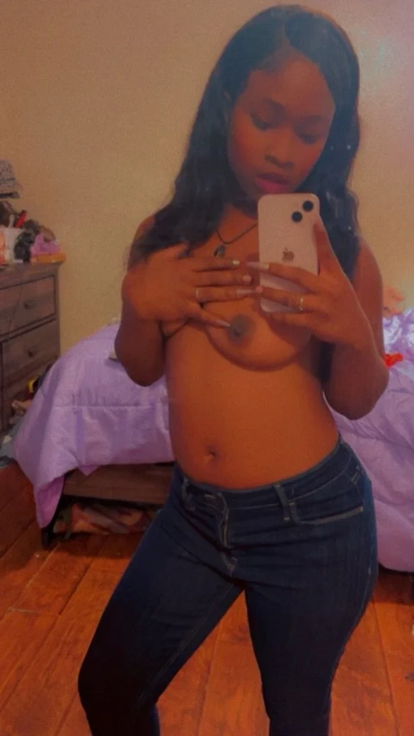 Pregnant Ebony Born with 2 Pussies……. image 4