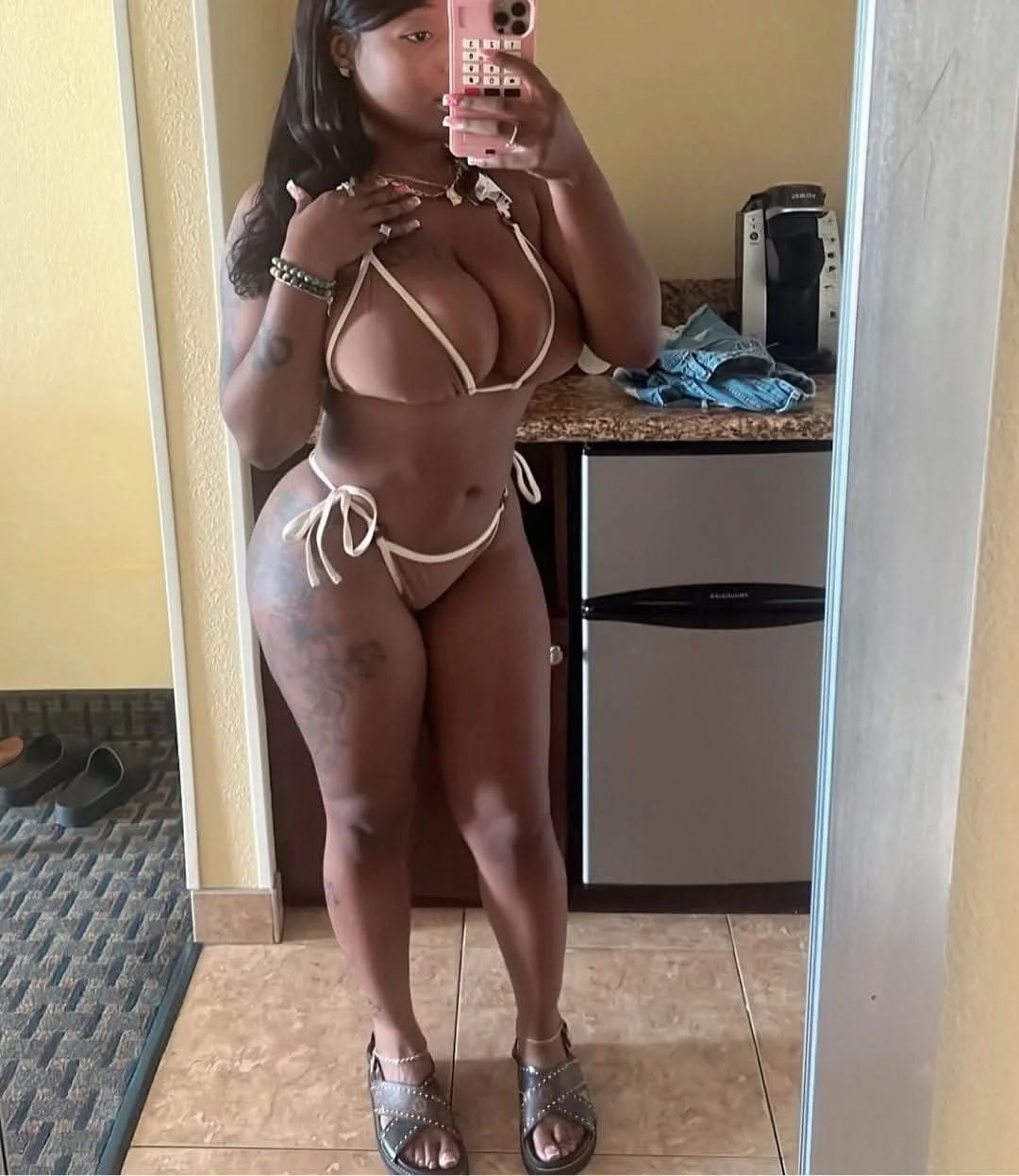 African babe image 3